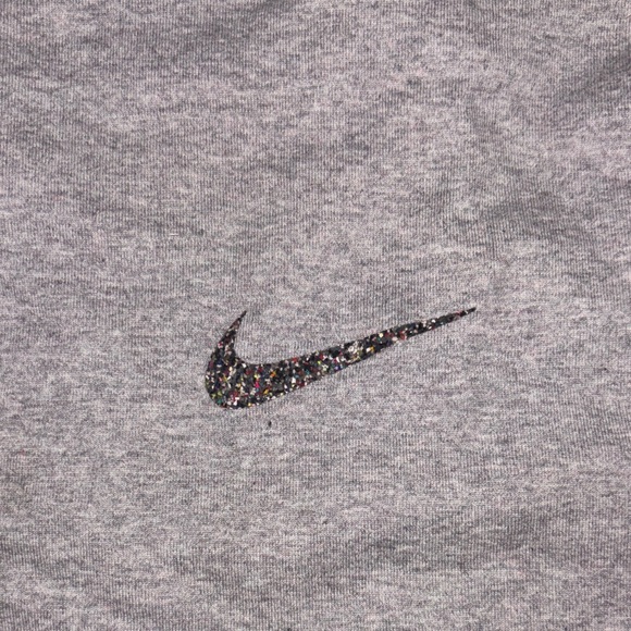 Nike Men's Heather Gray Short Sleeve Tee - Picture 3 of 5